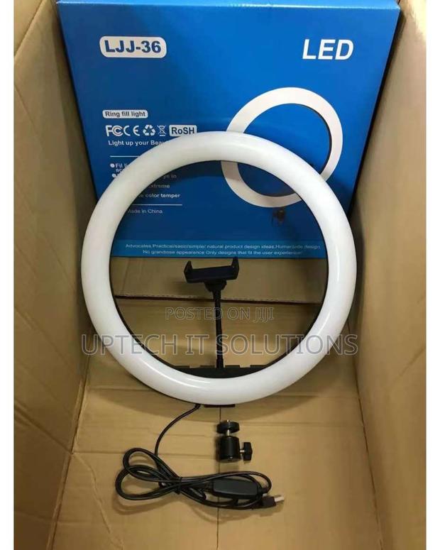 14 Inch Ring Light · Photo 2