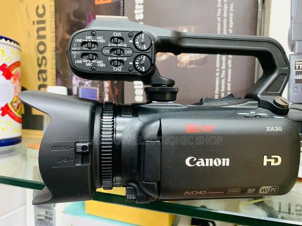 Newly in Stock Canon Xa30 Professional Handheld Video Camera · Photo 2