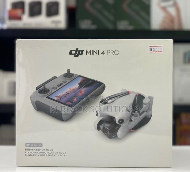Dji Mini 4 Pro Fly More Combo Rc-N2 Controls · Photo 2