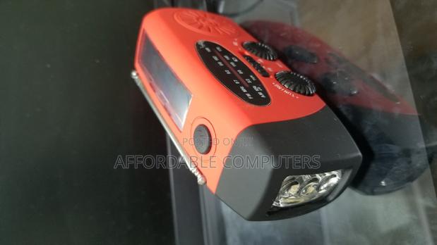 Radio Solar Radio With Led Flashlight With Cranking photo 2
