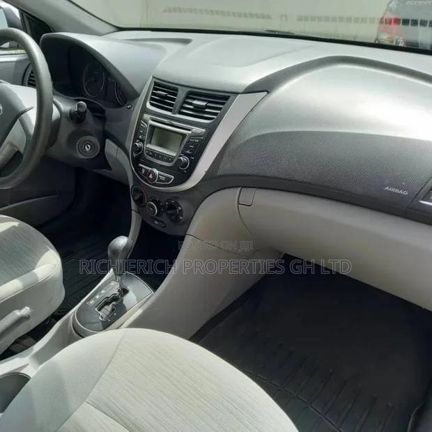 Silver Accent