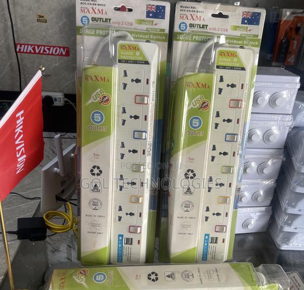 5way Maxma Extension Board 5meters 5 Outlet With 2 Port USB · Photo 3