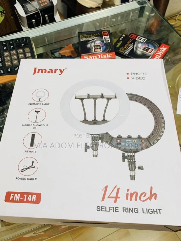 Jmary 14 Inch Video and Photo Selfie Light(Black). · Photo 2
