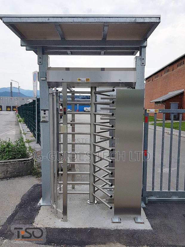 Zkteco Fht2422 Full Height Turnstile With Fingerprint And Rfid · Photo 4