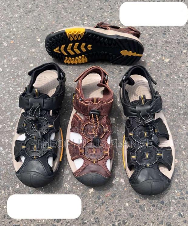 Comfortable Casual Sandals · Photo 4