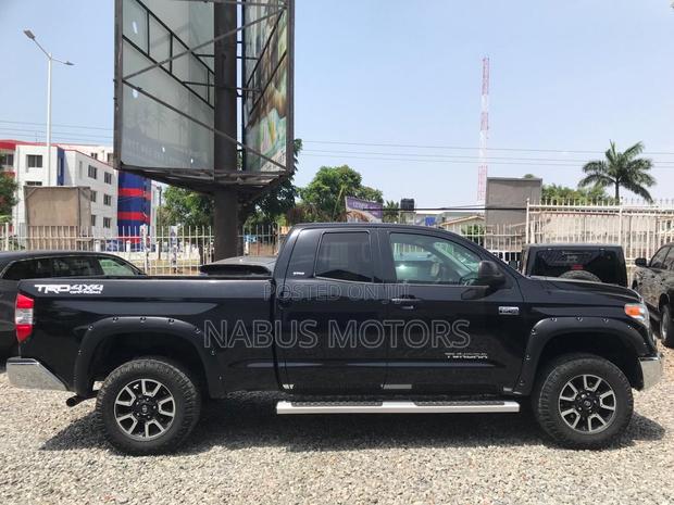 Toyota Tundra SR 5.7L V8 4x2 Double Cab Long Bed 8 ft. box 164.6 in. WB Black