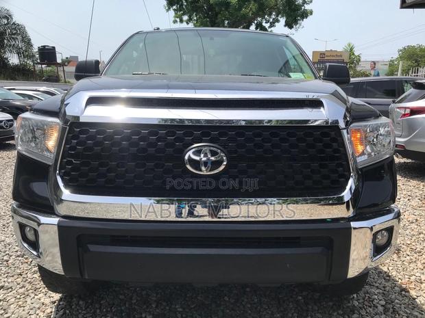 Toyota Tundra SR 5.7L V8 4x2 Double Cab Long Bed 8 ft. box 164.6 in. WB Black