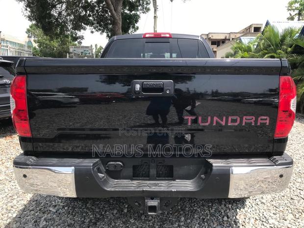 Toyota Tundra SR 5.7L V8 4x2 Double Cab Long Bed 8 ft. box 164.6 in. WB Black