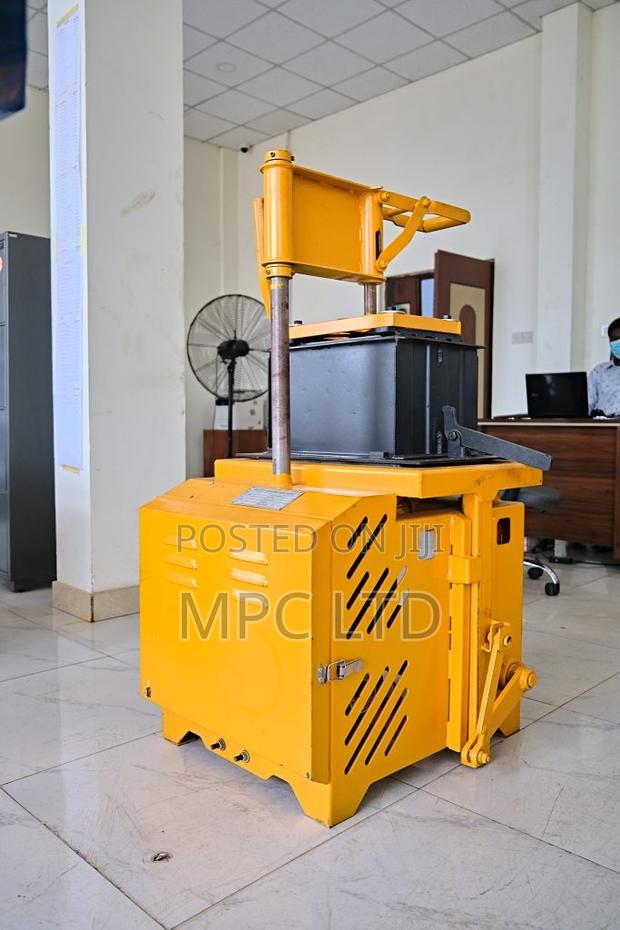 Block Machine · Photo 2