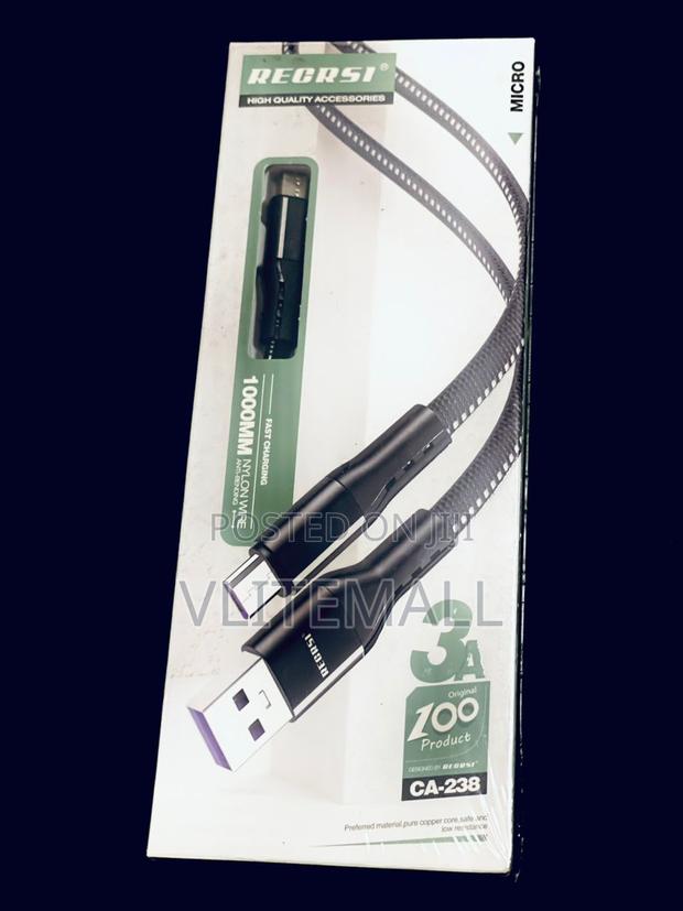 High Performance Micro Charging Cable (CA-238) · Photo 4