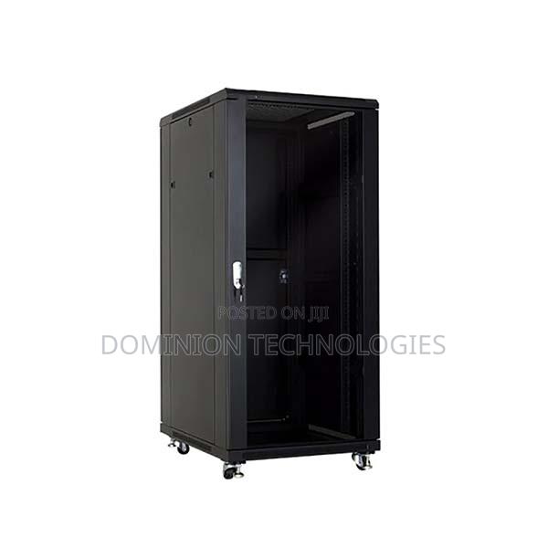 32U 600X600 Netlink Deep Network Floor Cabinet Flat Pack · Photo 3