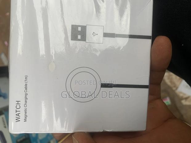Original Apple Watch Charger · Photo 3