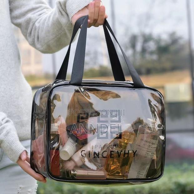 Cosmetic Bag · Photo 4