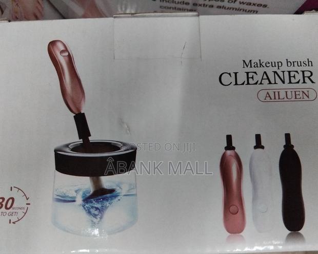 Makeup Brush Cleaner · Photo 3