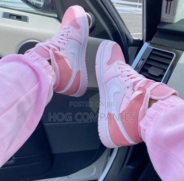 Nike Air Jordan 1 Shoe Sneaker Footwear Kick · Photo 4