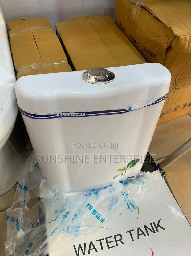 Plastic Water Closet Water Tank · Photo 4
