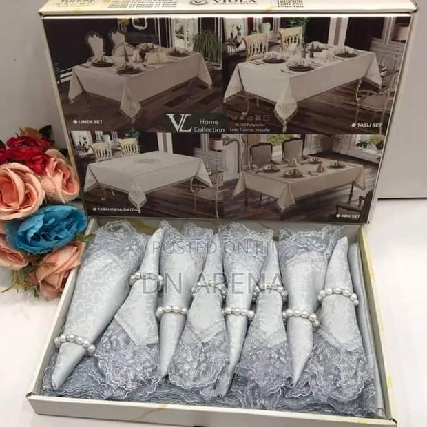 Table Cloth and Napkins Set. 1 Table Cloth 8pcs Napkins · Photo 4