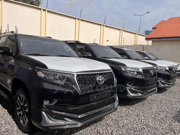 New Toyota Land Cruiser Prado 2023 Black