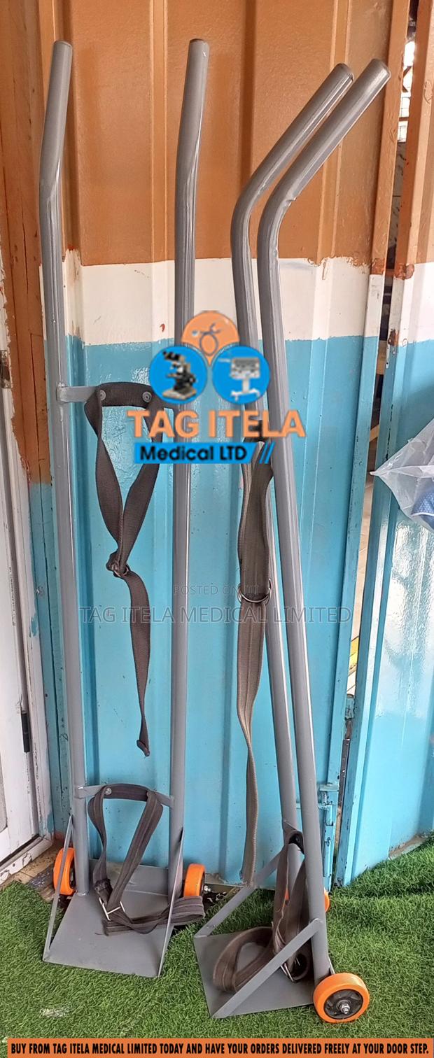 Oxygen Cylinder Trolley (40/50ltrs) · Photo 4