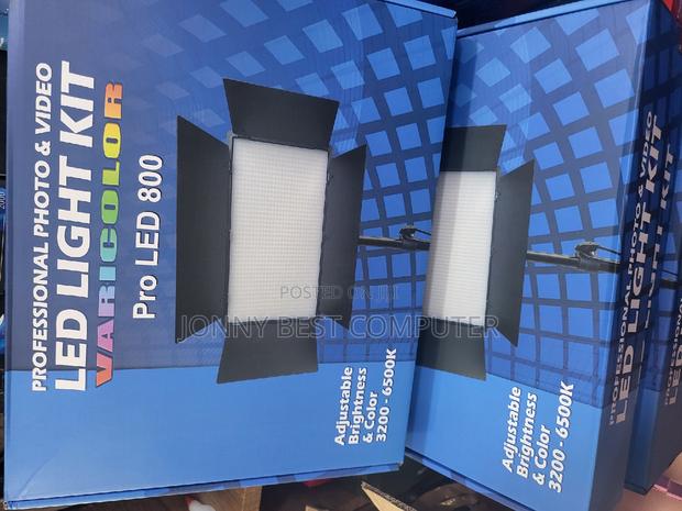 Pro LED 800 Video Light · Photo 4