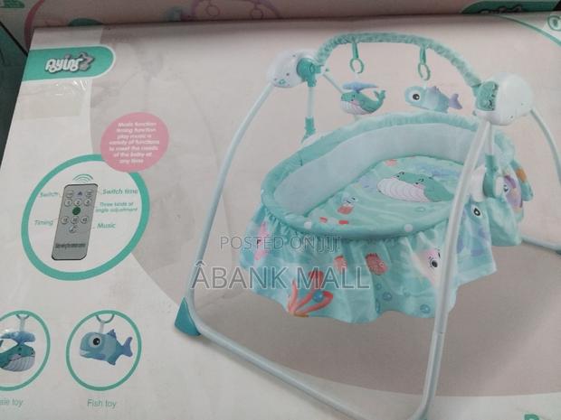 Quality Baby Swing · Photo 4