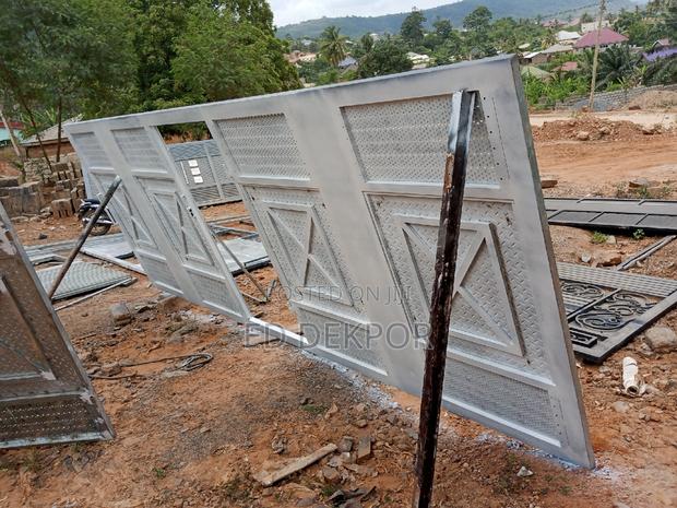 GGD Gate Metal
