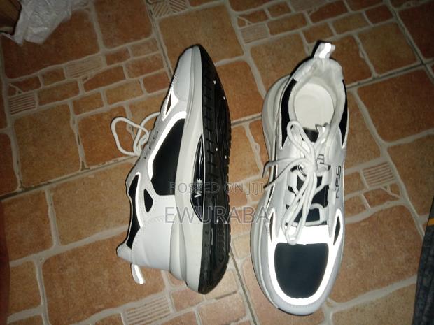 Sneakers Made For You · Photo 4