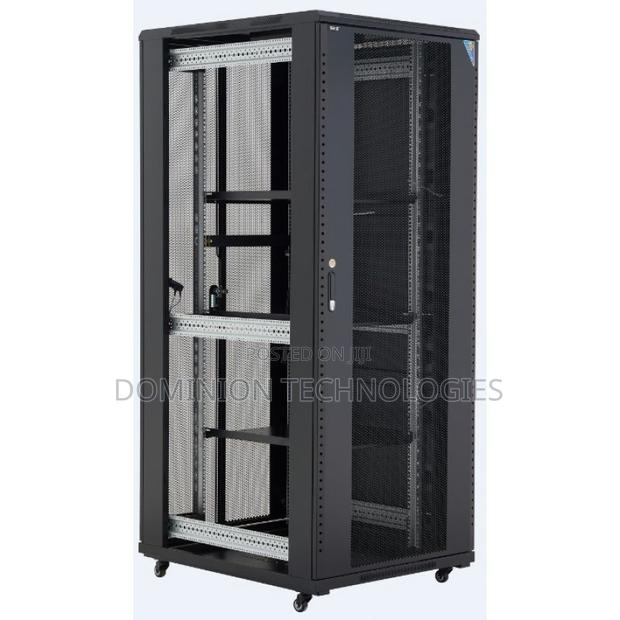 42u Network Rack Cabinet Mesh Door 800×1000 · Photo 2
