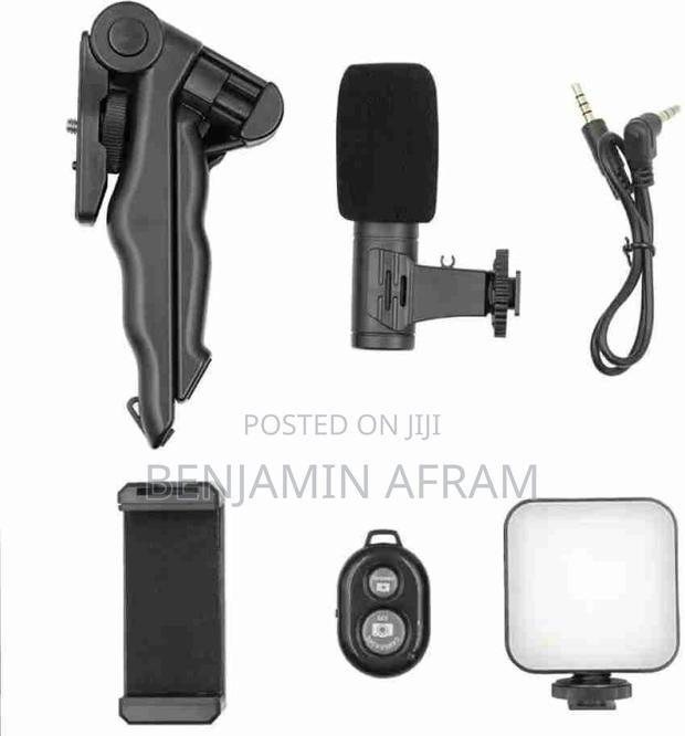 Tripod, Light and Mic Video Kits photo 4