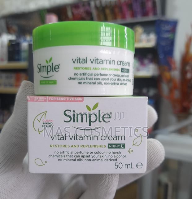 Simple Kind to Skin Vital Vitamin Night Cream · Photo 3