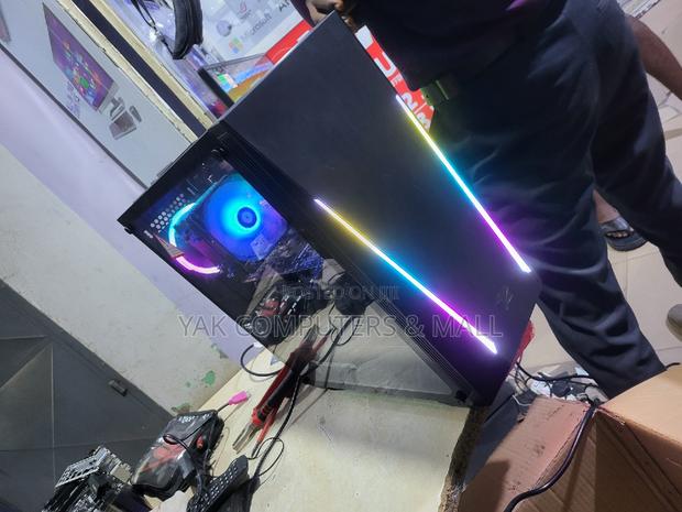 New Server 32GB Intel Core I7 HDD+SSD 1.5T