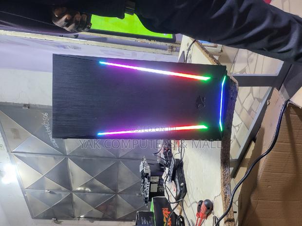 New Server 32GB Intel Core I7 HDD+SSD 1.5T