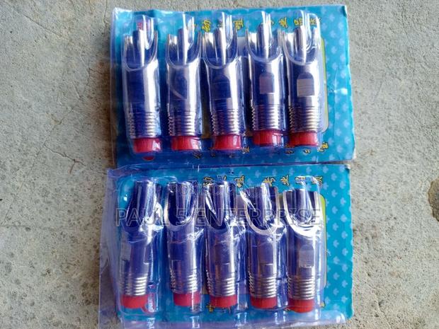 Pig Nipples or Drinkers Wholesale and Retail · Photo 4