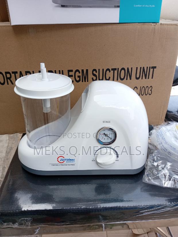 Portable Suction Machine · Photo 3