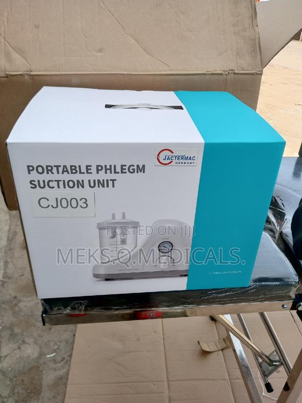 Portable Suction Machine · Photo 4