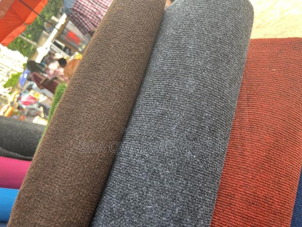 Woolen Carpet · Photo 2