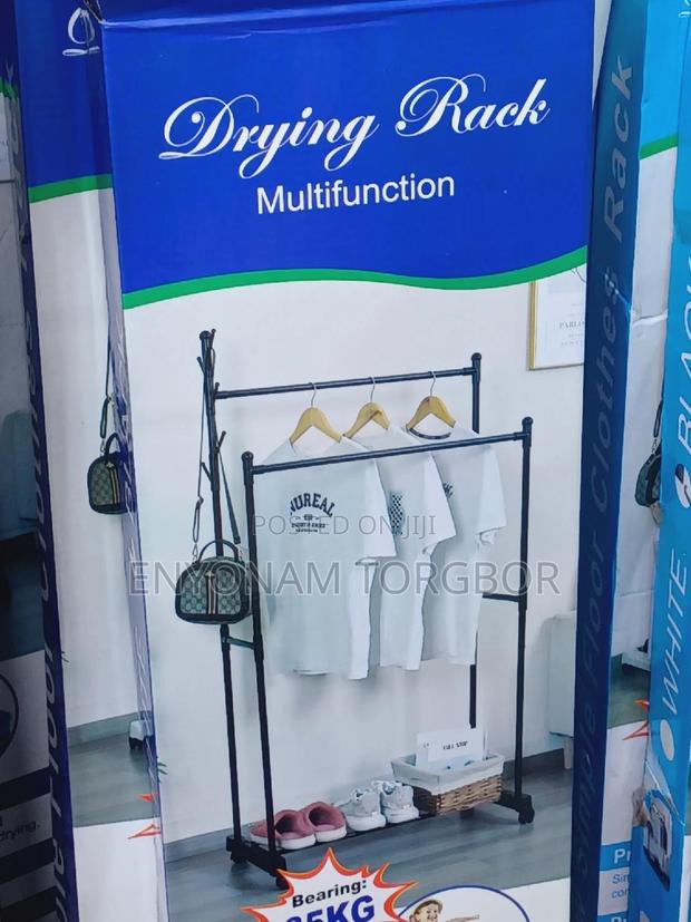 Clothes Rack · Photo 2