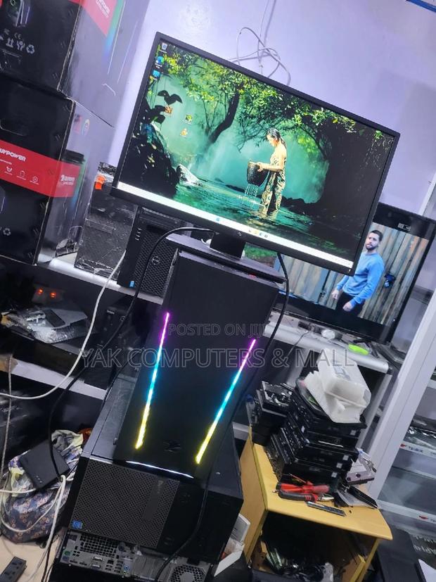 New Desktop Computer 32GB Intel Core I5 SSD 256GB