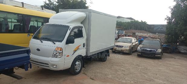 Kia Bongo 3 Container Truck