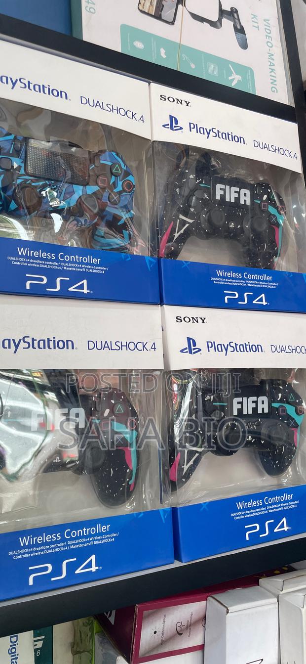 Ps4 Game Controller · Photo 1