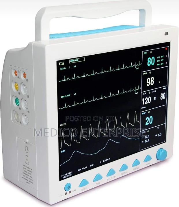 ICU Patient Monitor · Photo 3