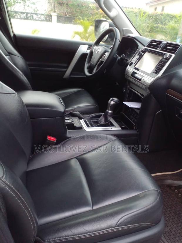 Car Rental- 7 Seat - Landcruisers Prado for Rent · Photo 4
