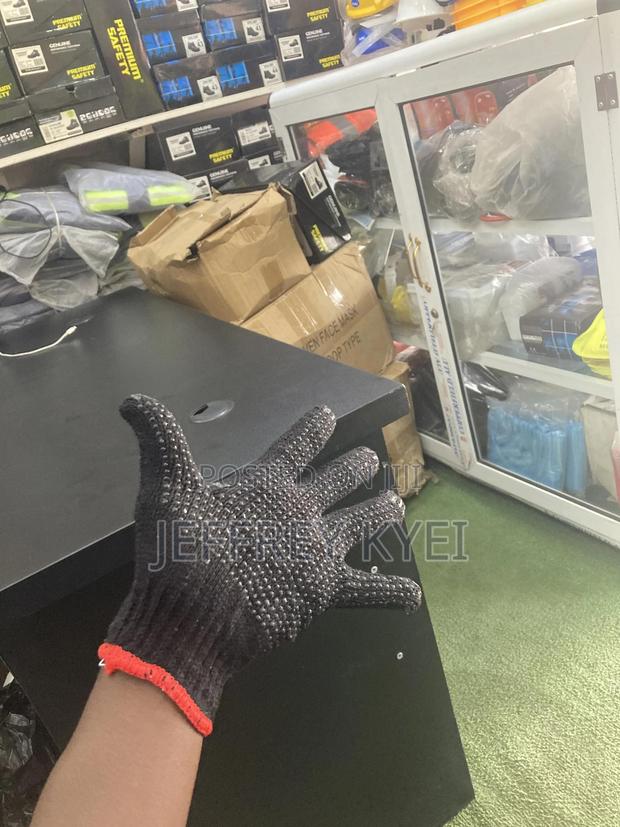 Pointed Cotton Hand Gloves