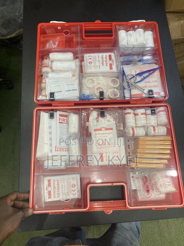 (100 People) First Aid Box