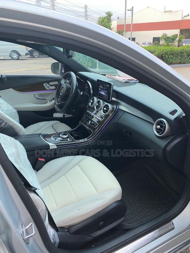 Mercedes-Benz C300 Base C300 AWD 4MATIC Sedan 2018 Silver photo 4