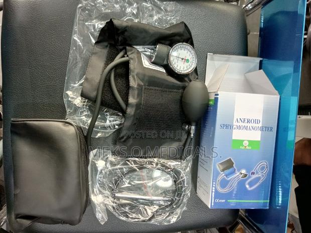 Aneroid Sphyge Stethoscope · Photo 2