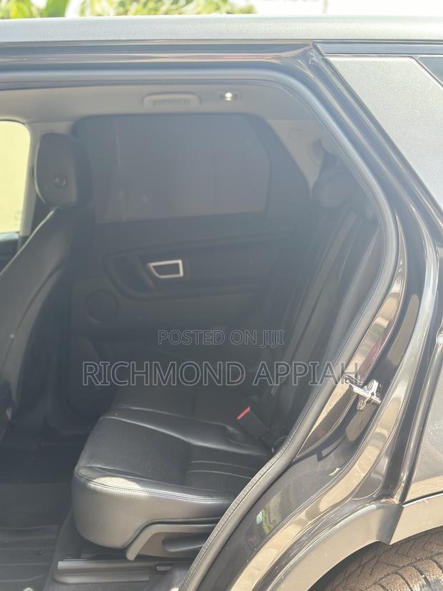 Land Rover Discovery Sport 2019 Gray