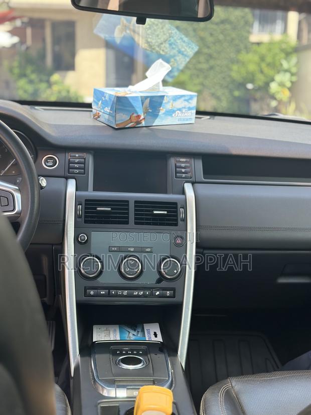 Land Rover Discovery Sport 2019 Gray