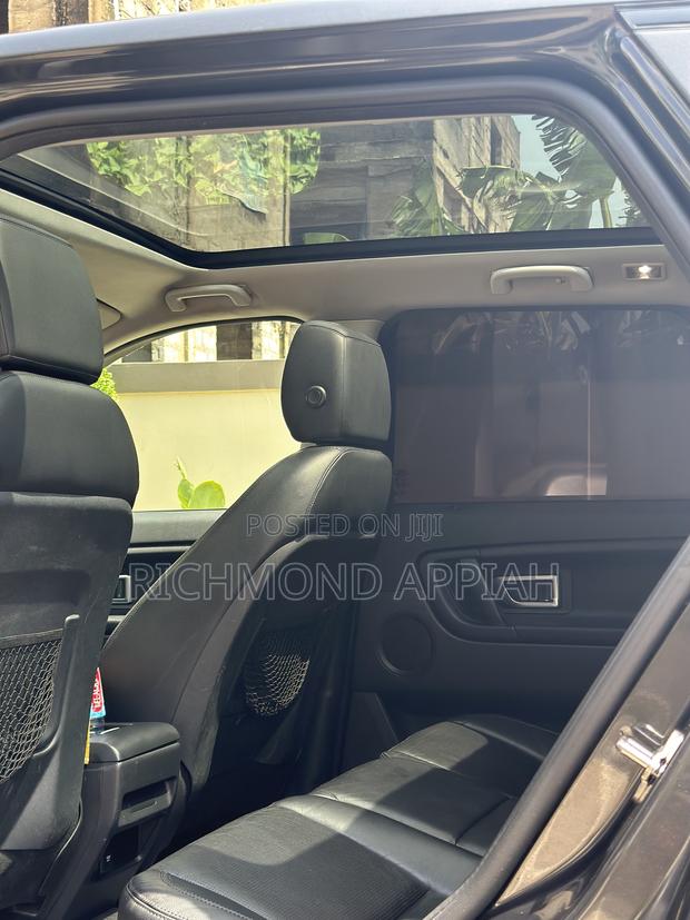 Land Rover Discovery Sport 2019 Gray