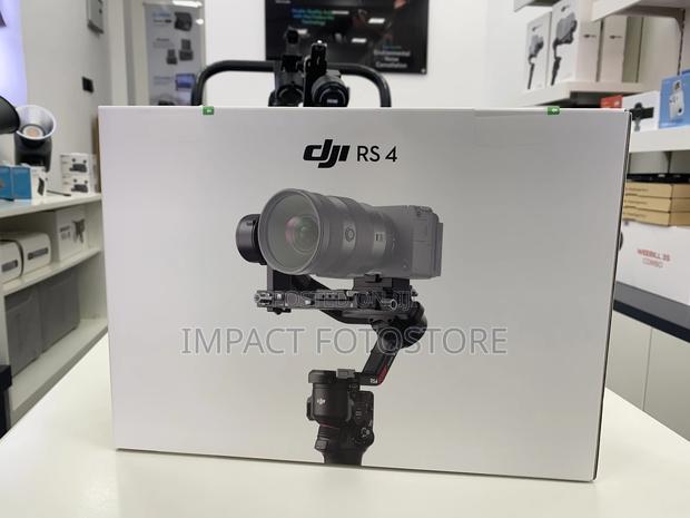 Dji Rs 4 Gimbal Stabilizer · Photo 2